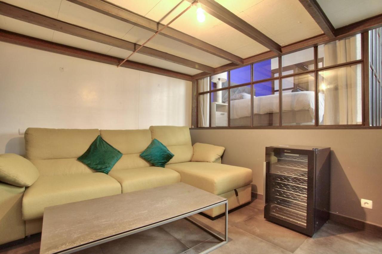 2 Bedrooms Le Marais Nazareth باريس المظهر الخارجي الصورة