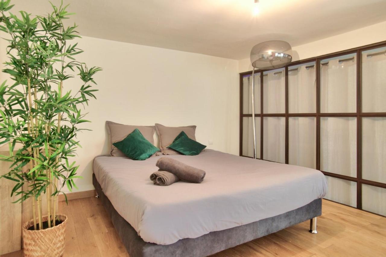 2 Bedrooms Le Marais Nazareth باريس المظهر الخارجي الصورة